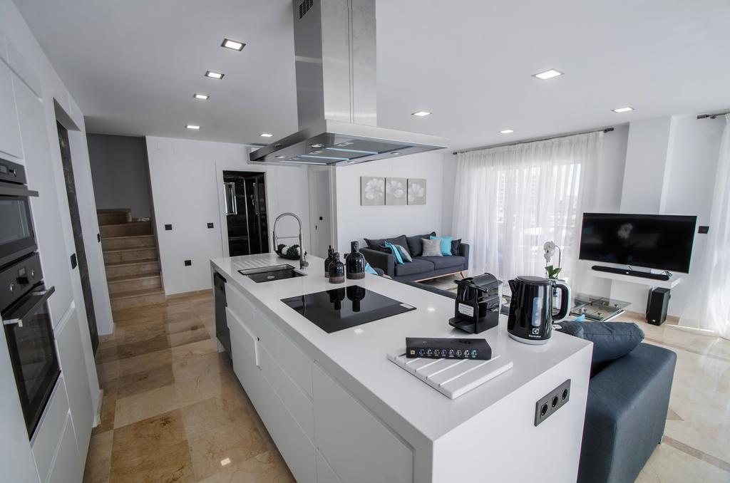 Gorgeous 170 Sq.M. Penthouse With Sea View Terraces Apartment Benalmadena Exterior photo