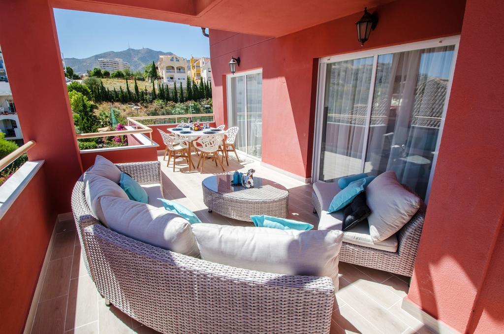 Gorgeous 170 Sq.M. Penthouse With Sea View Terraces Apartment Benalmadena Exterior photo